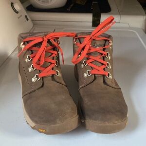 Danner Inquire Chukka